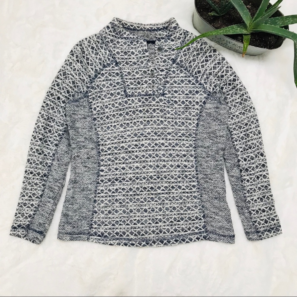 🍒*n o r t h I r i v e r* Henley Knit Top, beige and blue, small